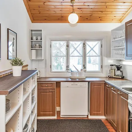 Kivitasku By Interhome Semesterbostad Hirsjärvi