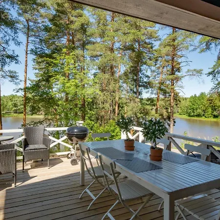 Kivitasku By Interhome 펜션 Hirsjärvi